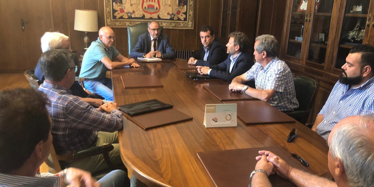 Fele Bierzo propone al alcalde de Ponferrada la creación de una comisión de simplificación administrativa